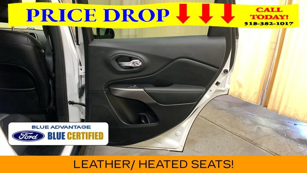 Used 2021 Jeep Cherokee Latitude Lux w/ Comfort/Convenience Group AWD/4WD image 14