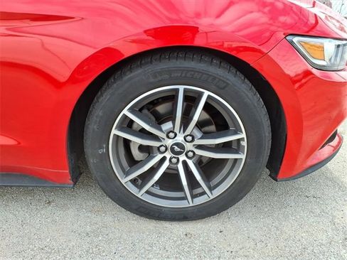 Used 2016 Ford Mustang Premium image 10