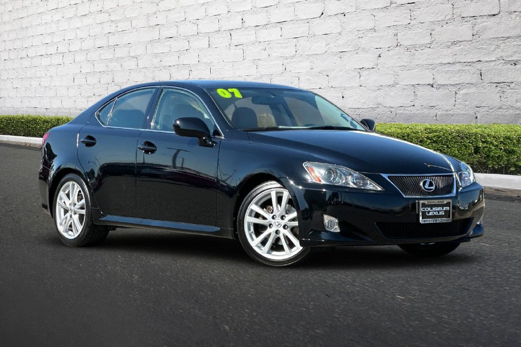 Used 2007 Lexus IS 250 RWD image 2