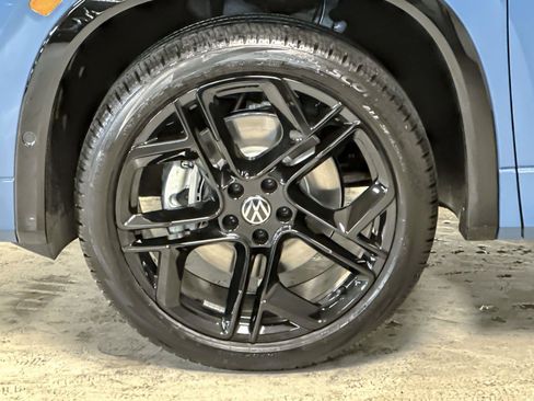 New 2026 Volkswagen Tiguan SE R-Line image 24