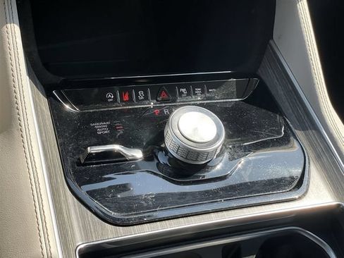 Used 2024 Jeep Wagoneer Series II AWD/4WD image 21