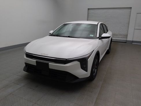 Used 2025 Kia K4 FWD image 15