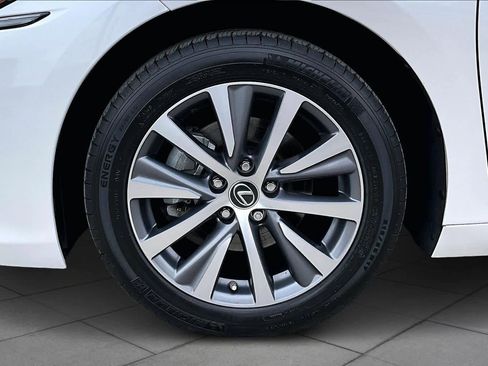 Used 2021 Lexus ES 350 w/ Premium Package image 11