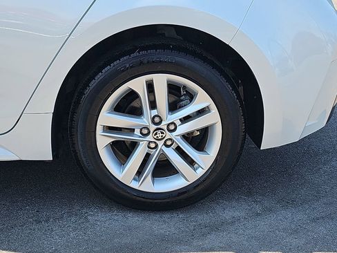 Used 2021 Toyota Corolla SE image 35