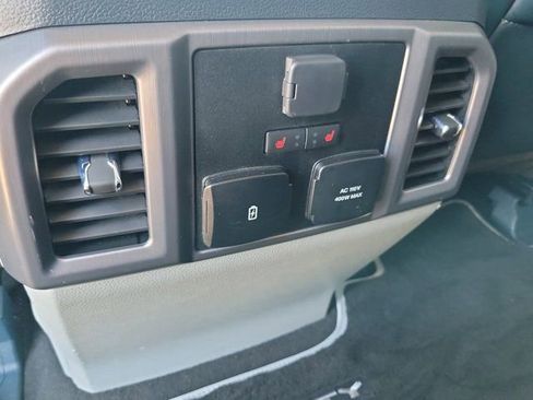 Certified 2022 Ford F250 Limited AWD/4WD image 19