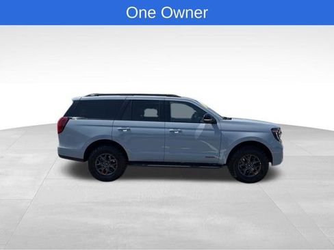 Used 2025 Ford Expedition Tremor AWD/4WD image 4
