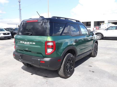 Used 2025 Ford Bronco Sport Badlands image 8