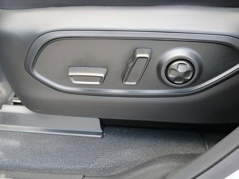 New 2025 Jeep Grand Cherokee Limited w/ Luxury Tech Group II image 11