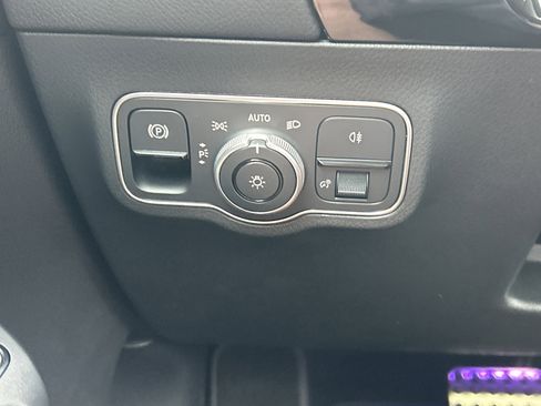 Certified 2025 Mercedes-Benz GLA 250 4MATIC image 23