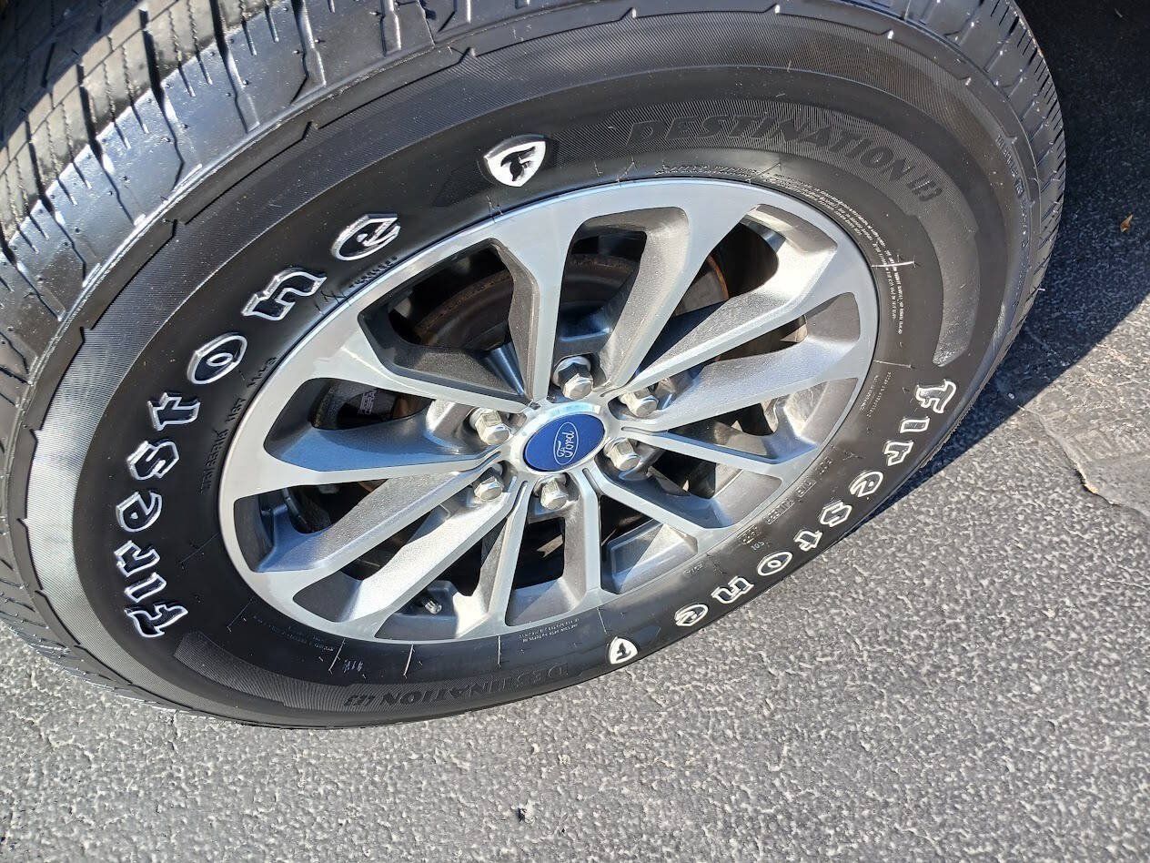 Used 2019 Ford F150 XL w/ Equipment Group 101A Mid AWD/4WD image 17