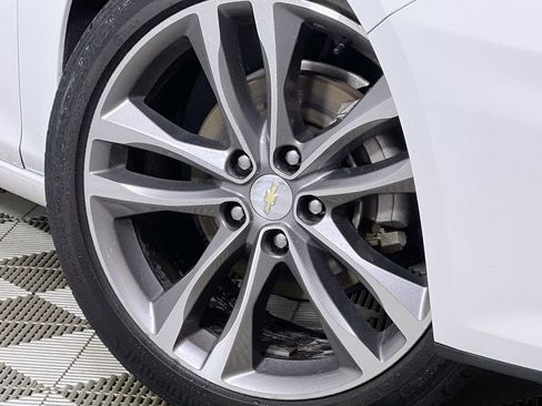 Used 2023 Chevrolet Malibu LT image 12