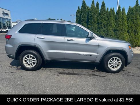 Used 2020 Jeep Grand Cherokee Laredo AWD/4WD image 2