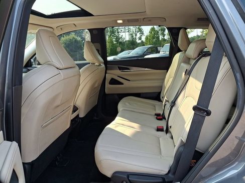 Used 2024 INFINITI QX60 Luxe FWD image 10