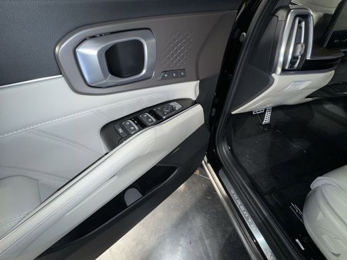 New 2026 Kia Sorento SX Prestige image 17