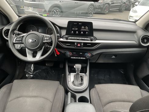 Used 2019 Kia Forte LXS FWD image 15