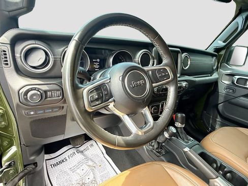Used 2022 Jeep Wrangler Unlimited Sahara AWD/4WD image 12