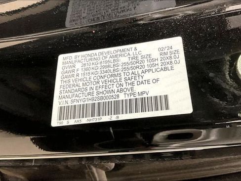 Certified 2025 Honda Pilot Black Edition image 33