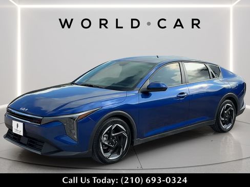 Certified 2025 Kia K4 EX FWD image 7