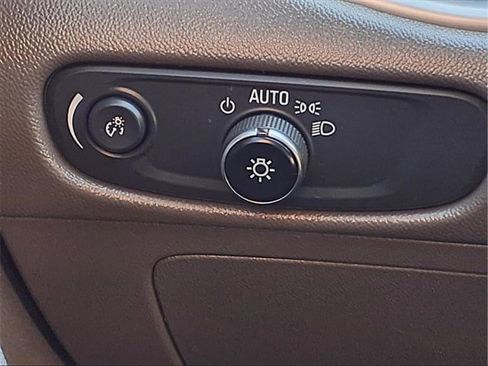 Used 2022 Chevrolet Malibu LT image 21