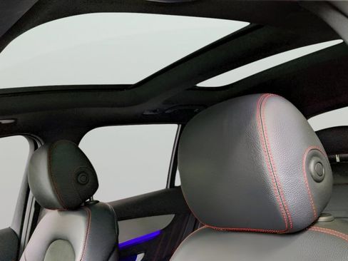 Used 2021 Mercedes-Benz GLC 43 AMG 4MATIC image 28