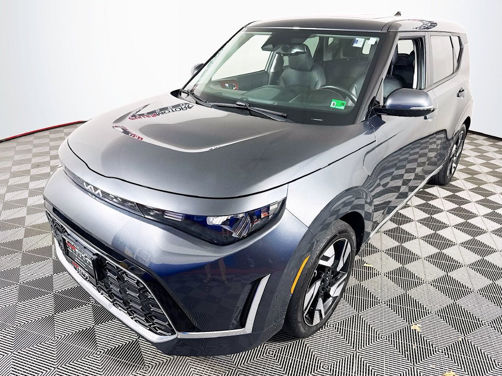 Used 2024 Kia Soul GT-Line FWD image 3
