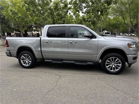 Used 2022 RAM 1500 Laramie w/ Sport Appearance Package AWD/4WD image 5