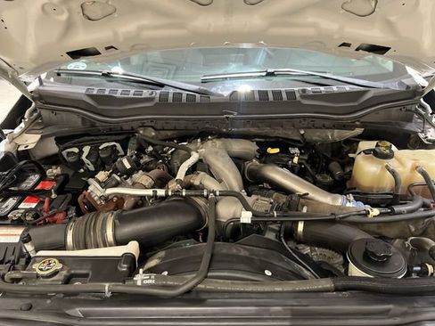 Used 2022 Ford F550 4x4 Crew Cab Super Duty w/ Power Equipment Group image 24