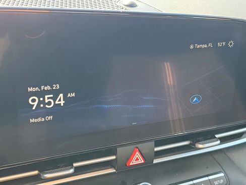 Certified 2023 Hyundai Elantra SEL w/ Convenience Package image 20