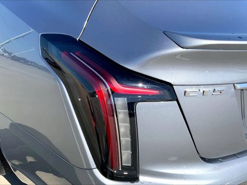 Used 2025 Cadillac CT5 Sport RWD image 28