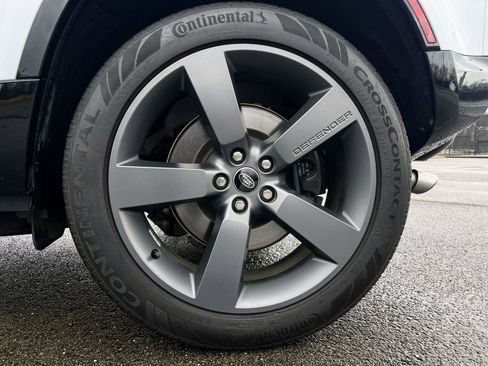 Used 2023 Land Rover Defender 110 image 56