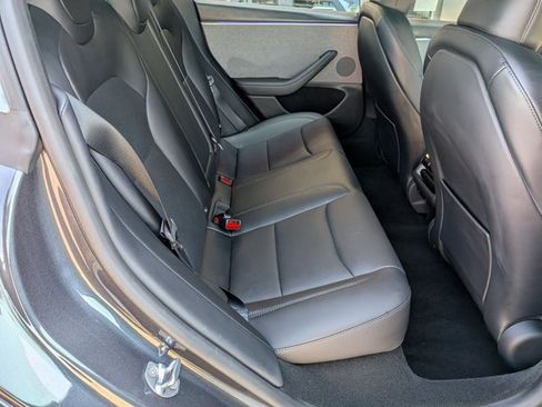 Used 2025 Tesla Model 3 Long Range RWD image 18