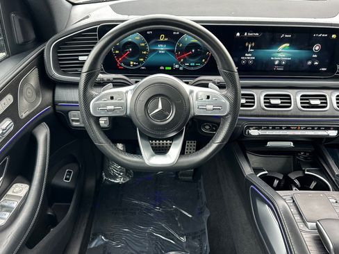 Used 2022 Mercedes-Benz GLS 450 4MATIC image 17