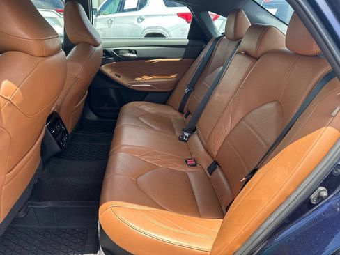 Used 2021 Toyota Avalon Limited w/ Advanced Safety Package FWD image 28