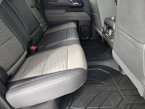 New 2026 Chevrolet Silverado 1500 ZR2 w/ LPO, Dark Essentials Package AWD/4WD image 34