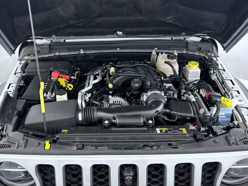 Certified 2022 Jeep Gladiator Mojave w/ LED Lighting Group image 24