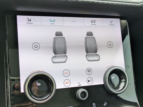 Used 2018 Land Rover Range Rover Velar S AWD/4WD image 28