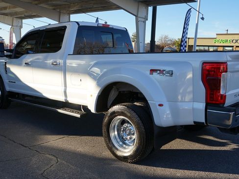 Used 2019 Ford F350 Lariat w/ Lariat Ultimate Package image 10