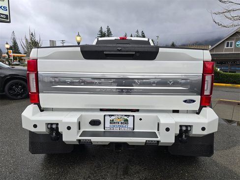 Used 2020 Ford F450 Platinum w/ Camper Package image 6