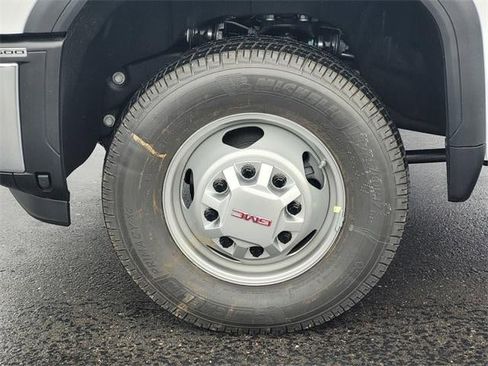 New 2025 GMC Sierra 3500 Pro w/ Convenience Package image 10