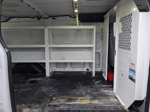 Used 2017 Ford Transit 250 130 Low Roof image 20