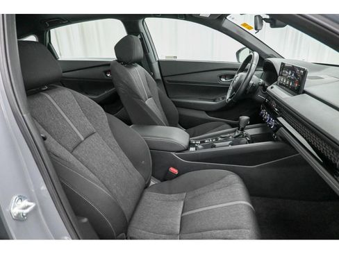 Used 2024 Honda Accord Sport image 16