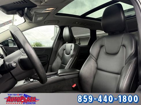 Used 2023 Volvo XC60 B5 Core w/ Climate Package AWD/4WD image 25