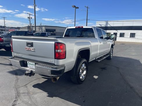 Used 2019 GMC Sierra 3500 SLT w/ Duramax Plus Package image 5