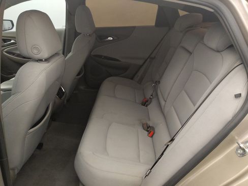 Used 2022 Chevrolet Malibu LT FWD image 18