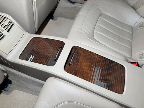 Used 2012 Mercedes-Benz CLS 550 image 18