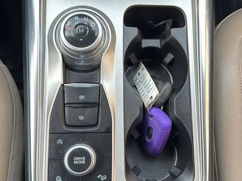 Used 2020 Ford Explorer Limited image 21