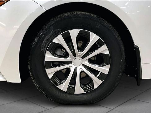 Certified 2022 Toyota Corolla LE image 11