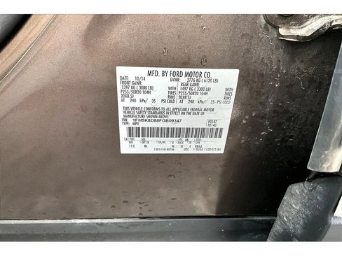 Used 2015 Ford Explorer XLT w/ Equipment Group 202A AWD/4WD image 30