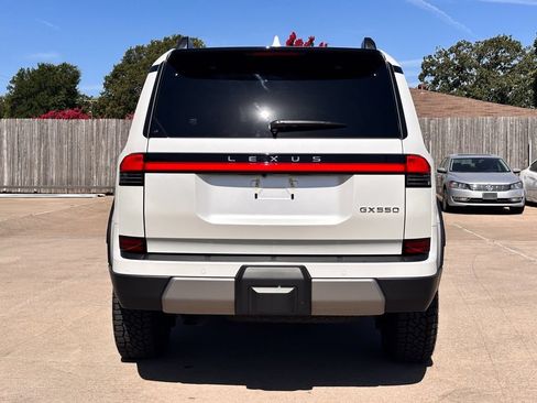 Used 2025 Lexus GX 550 AWD/4WD image 4