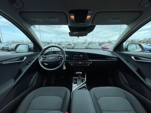 New 2026 Kia Niro LX image 20